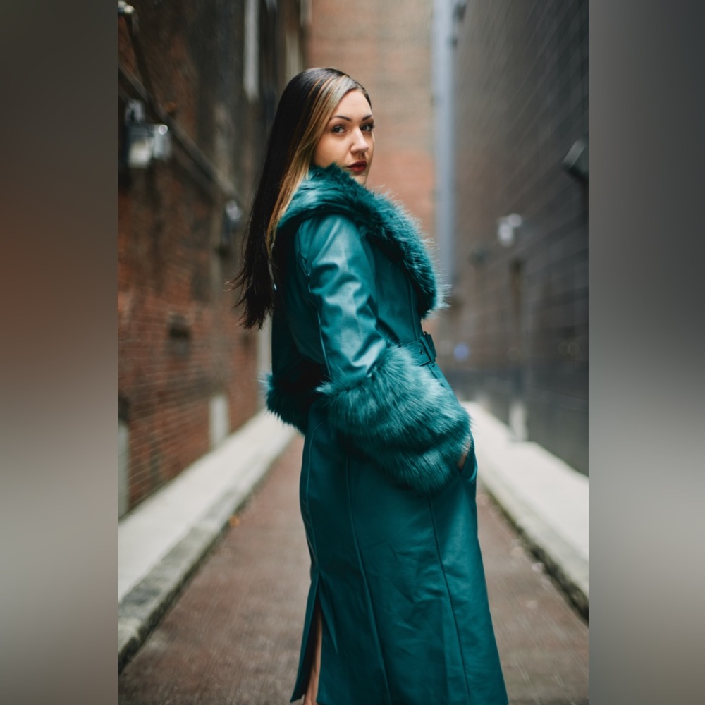 Long green jacket with fur